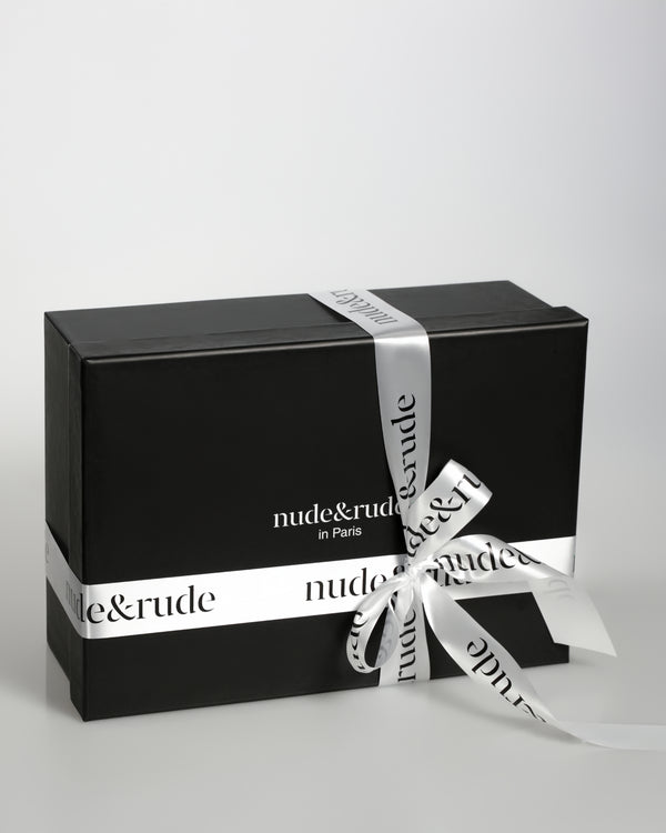 Mystery Box - nude&rude in Paris